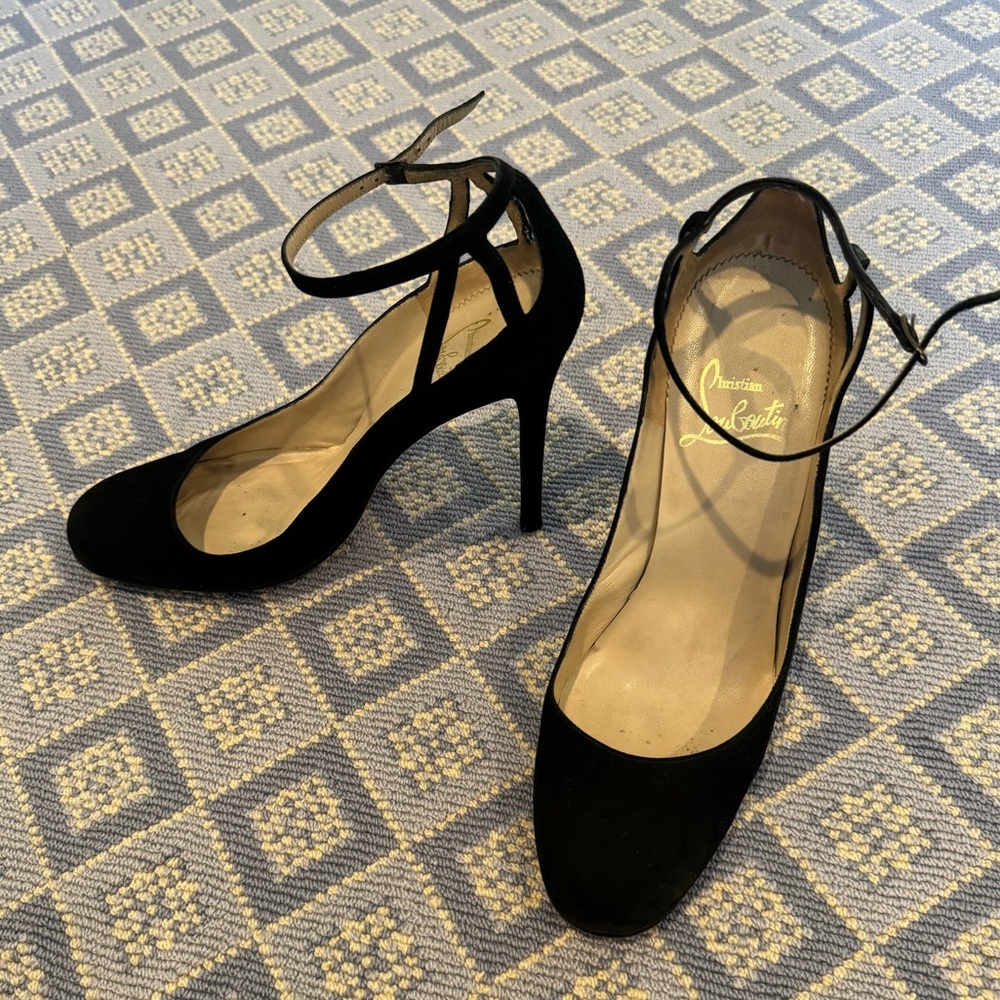 Christian Louboutin suede round toe skinny heel